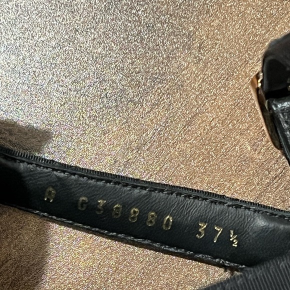 Chanel Interlocking CC logo Sandals - Picture 8 of 8